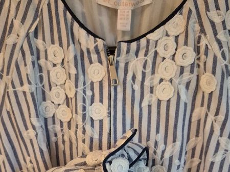 Jacke Zara TRF gestreift mit Blumenstickerei Grösse M