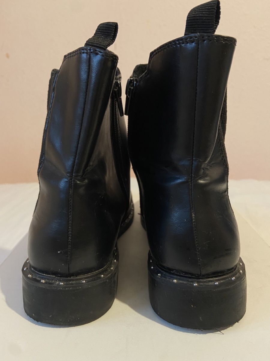 Zara Scarpe da donna: Bottines en cuir noir Zara – Usato da Chêne-Bougeries venduto da sor_9rzp 1