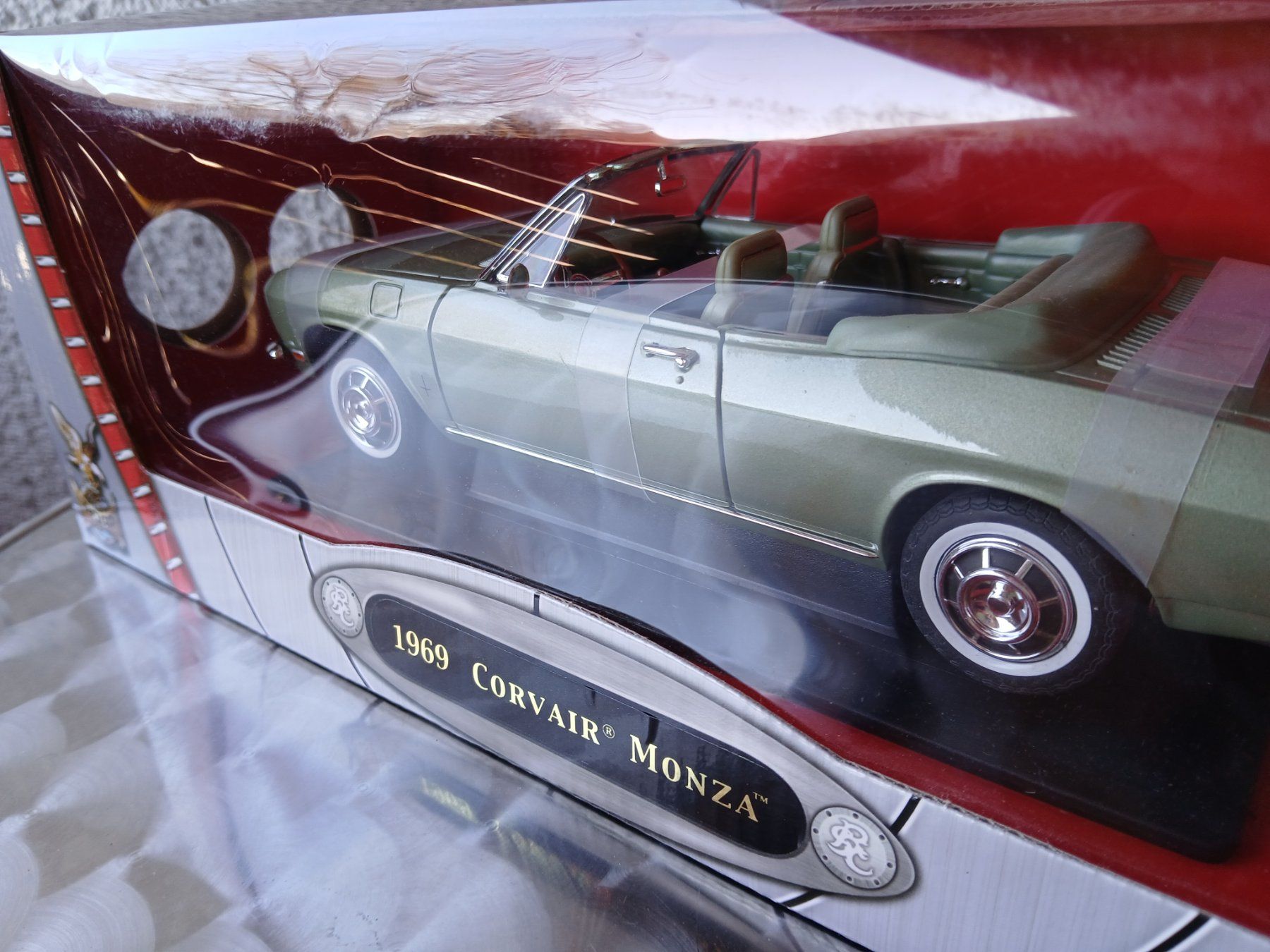 Chevrolet Modellautos: Chevrolet Corvair Monza Convertible green – Neu und originalverpackt aus Pfyn von Wildwilli 1