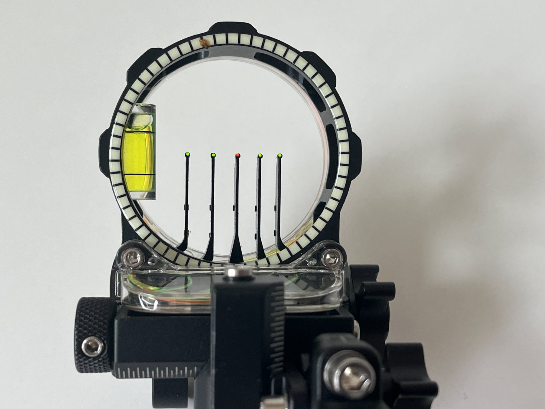 Hoyt Tiro con l'arco: Pinvisier ReactPro 5Pin .019 TrophyRidge – Usato da Oberdorf NW venduto da Gruegi 2