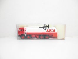 Roskopf H0 528 Mercedes-Benz 3333 Vierachs-Tankwagen AVIA