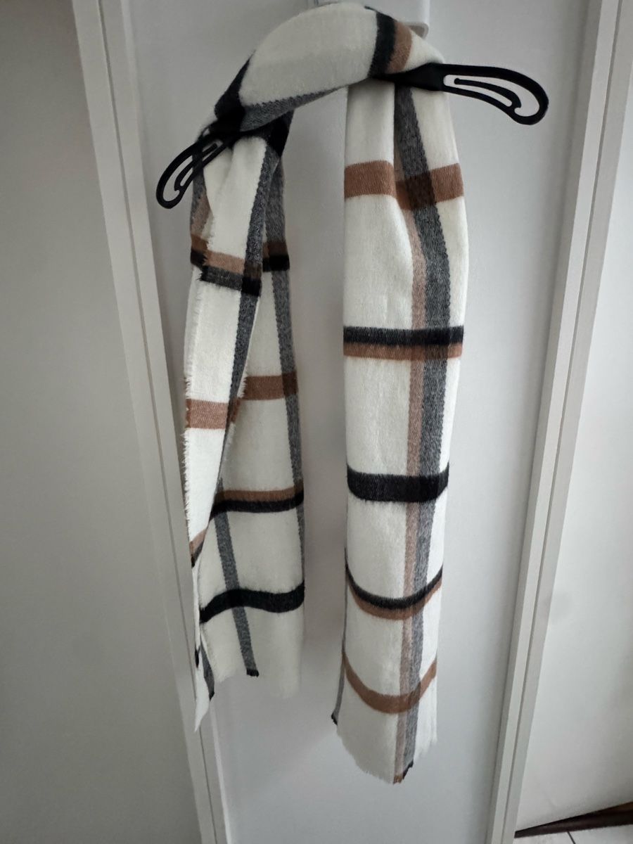 Zara Foulard & Sciarpe: Sciarpa 🧣 Zara – Usato da Porza venduto da kaj_d5q7