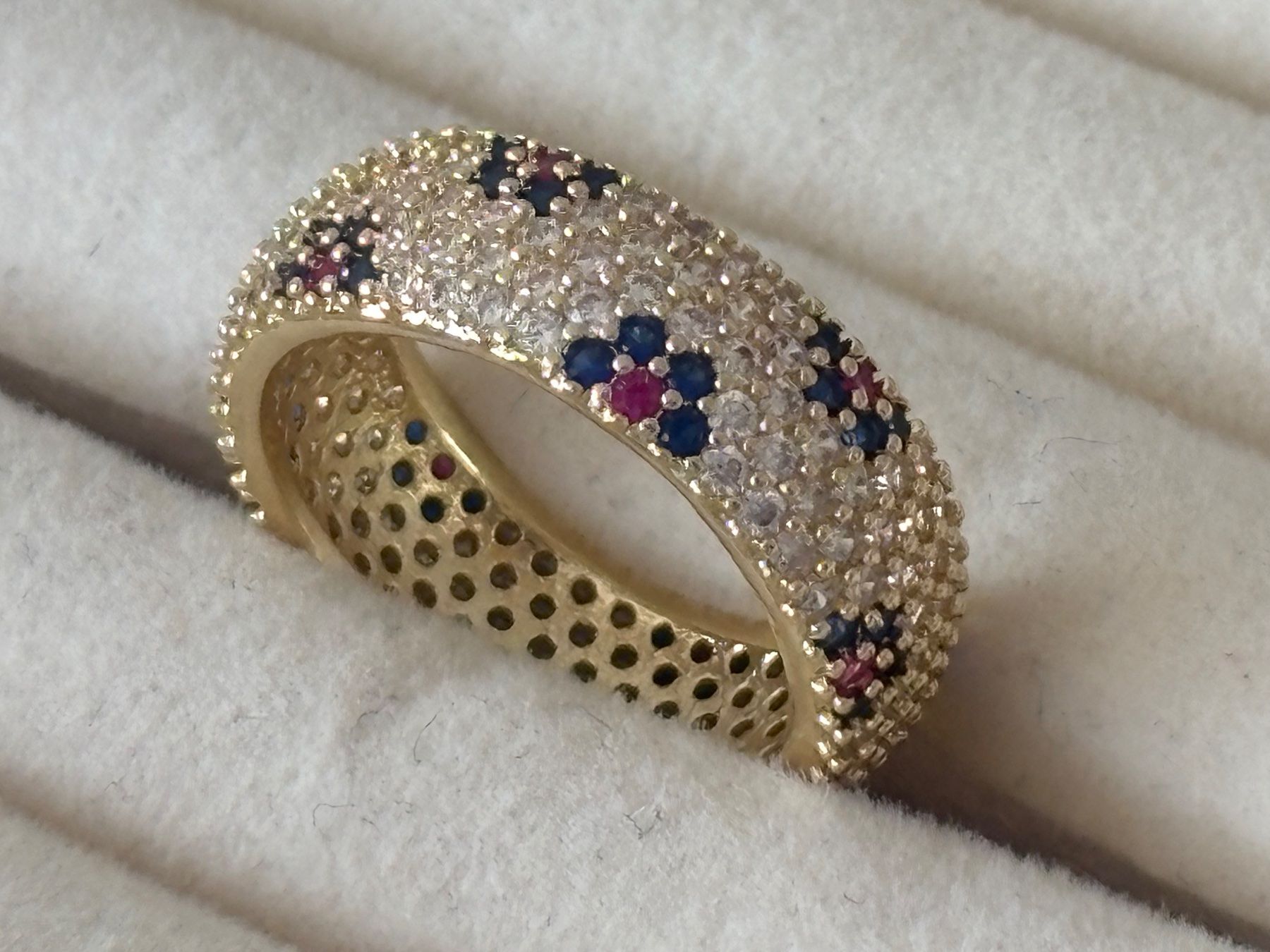 Bagues: Luxus Elegante Gr.18/8 Ring Memoire Farbe: Gold/ Zirkonia – Neuf (Voir description) à Biel-Bienne par Roserosse13