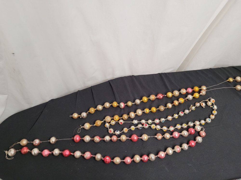 Weihnachtliche LED-Halskette Mit Glöckchen - Leuchtender Schmuck Für Partys