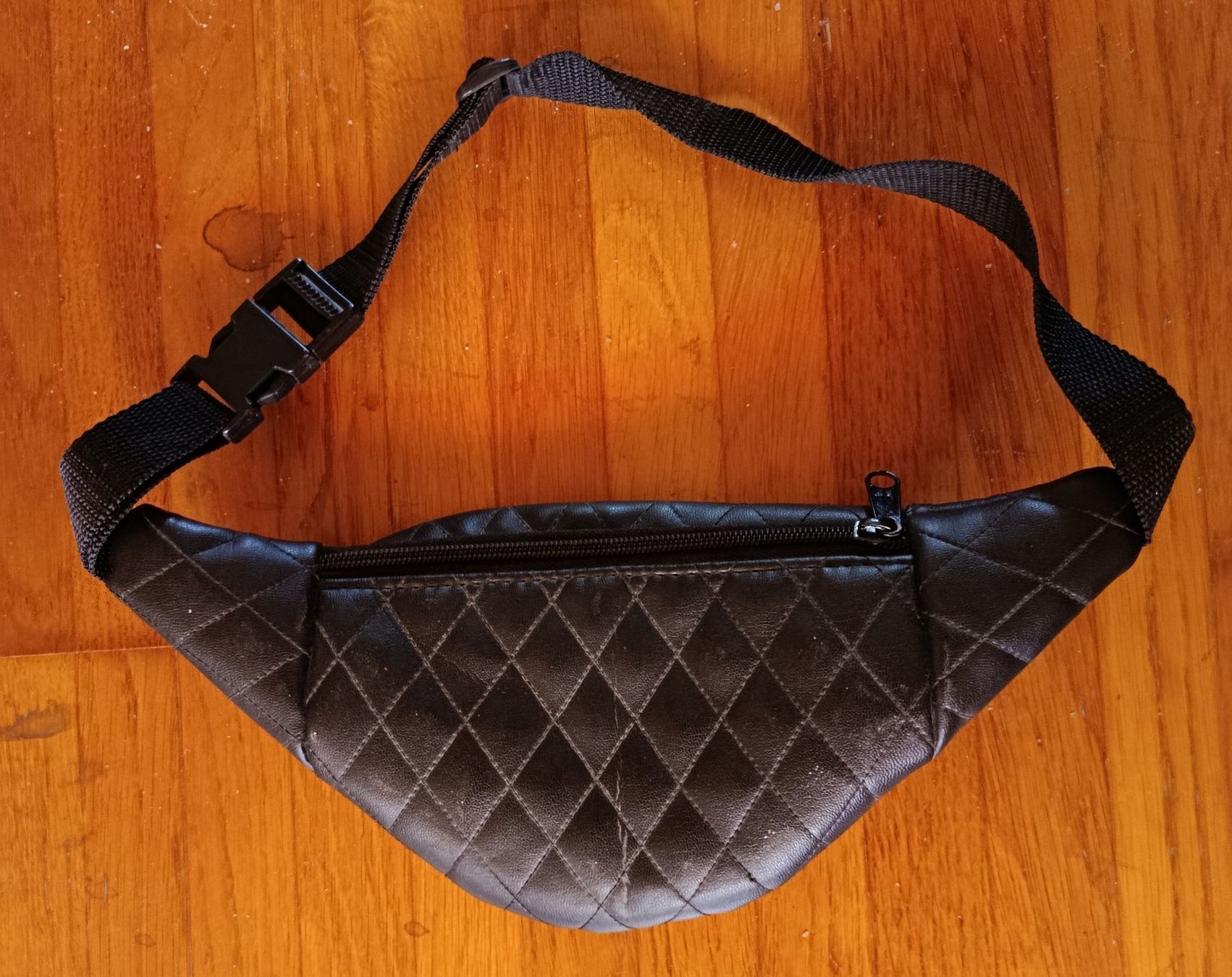 Borse da donna: Bauchtasche schwarz – Usato da Bern venduto da Delphin77 1