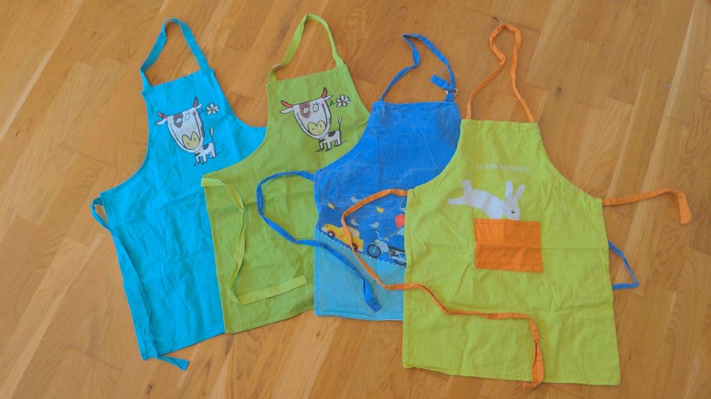 VBS Kinderschürzen 10er-Pack, 50x40 Cm | Baumwolle, Mit Fronttasche | Zum Basteln, Malen, Kochen