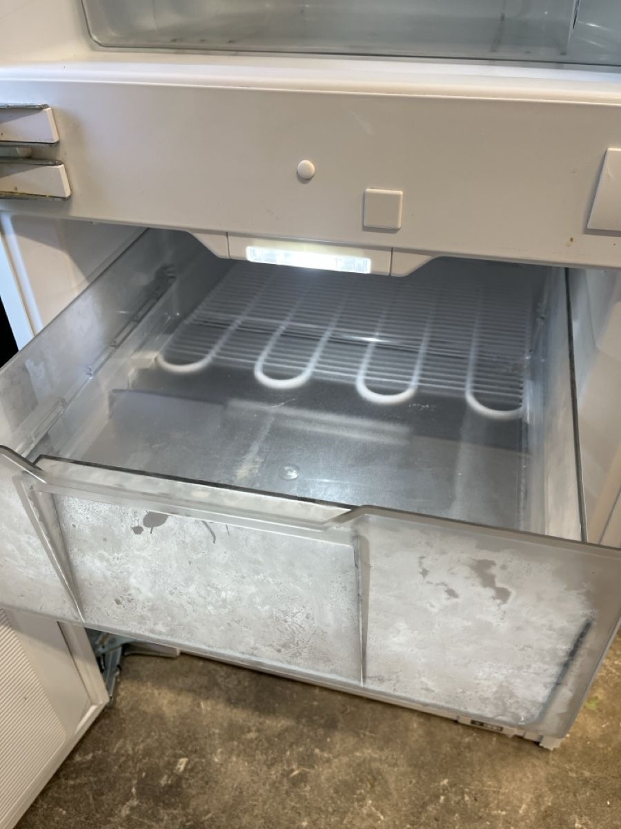 V-Zug Frigoriferi: V ZUG Kühlschrank  – Usato da Winterthur venduto da ReUse_Baumarkt 5