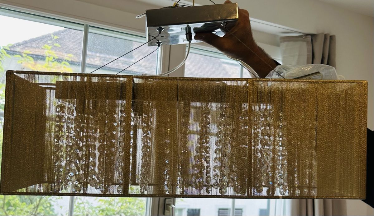 Lampadari & plafoniere: Edle Deckenleuchte Gold mit Kristallbehang, halogen – Nuovo (secondo la descrizione) da Jona venduto da Yregg 2