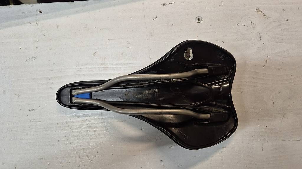 Selle Italia Ersatzteile: Sattel selle italia SLR – Gebraucht aus Lausen von Mwuet 2