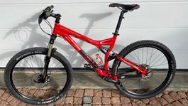 Zum Verkauf steht ein  gebrauchtes Specialized Stumpjumper