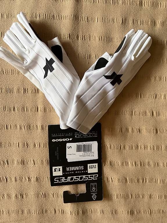 Assos Guanti & manicotti: ASSOS RSR SPEED GLOVES S11 – Nuovo e nell'imballaggio originale da Melide venduto da paolo1965