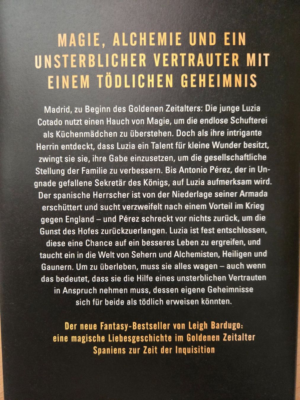 Libri: Leigh Bardugo - Der Vertraute – Usato da Dürnten venduto da Nathi_11 3