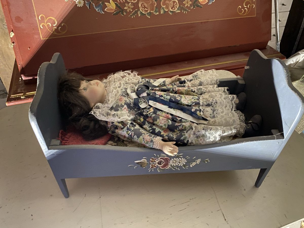 Bambole: Puppenbett Bauernmalerei – Usato da Muhen venduto da G60iger