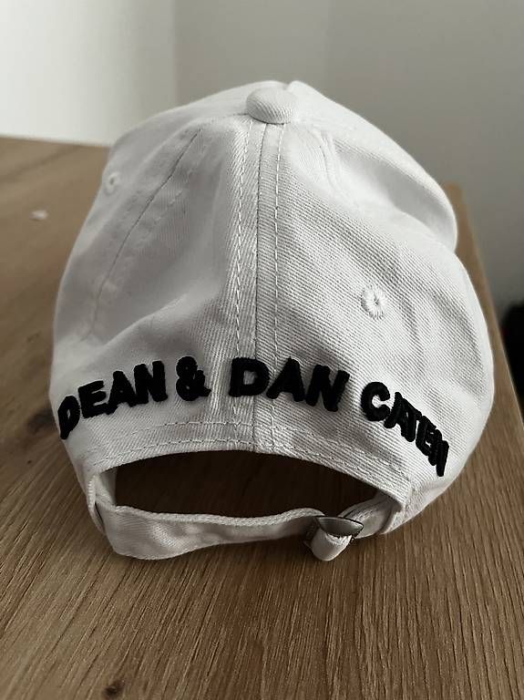 Altro in  Abbigliamento & Accessori: Dsquared2 Designer Cap – Usato da Augst BL venduto da Nasi123 4