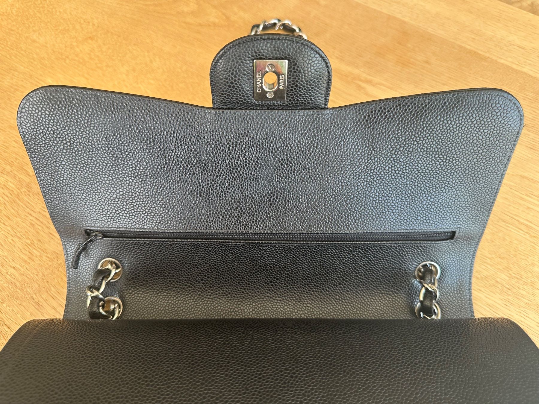 Chanel Borse da donna: Chanel Double Flap mit Entrupy Certificate of Authenticity – Usato da Herrliberg venduto da RelovedByS 5