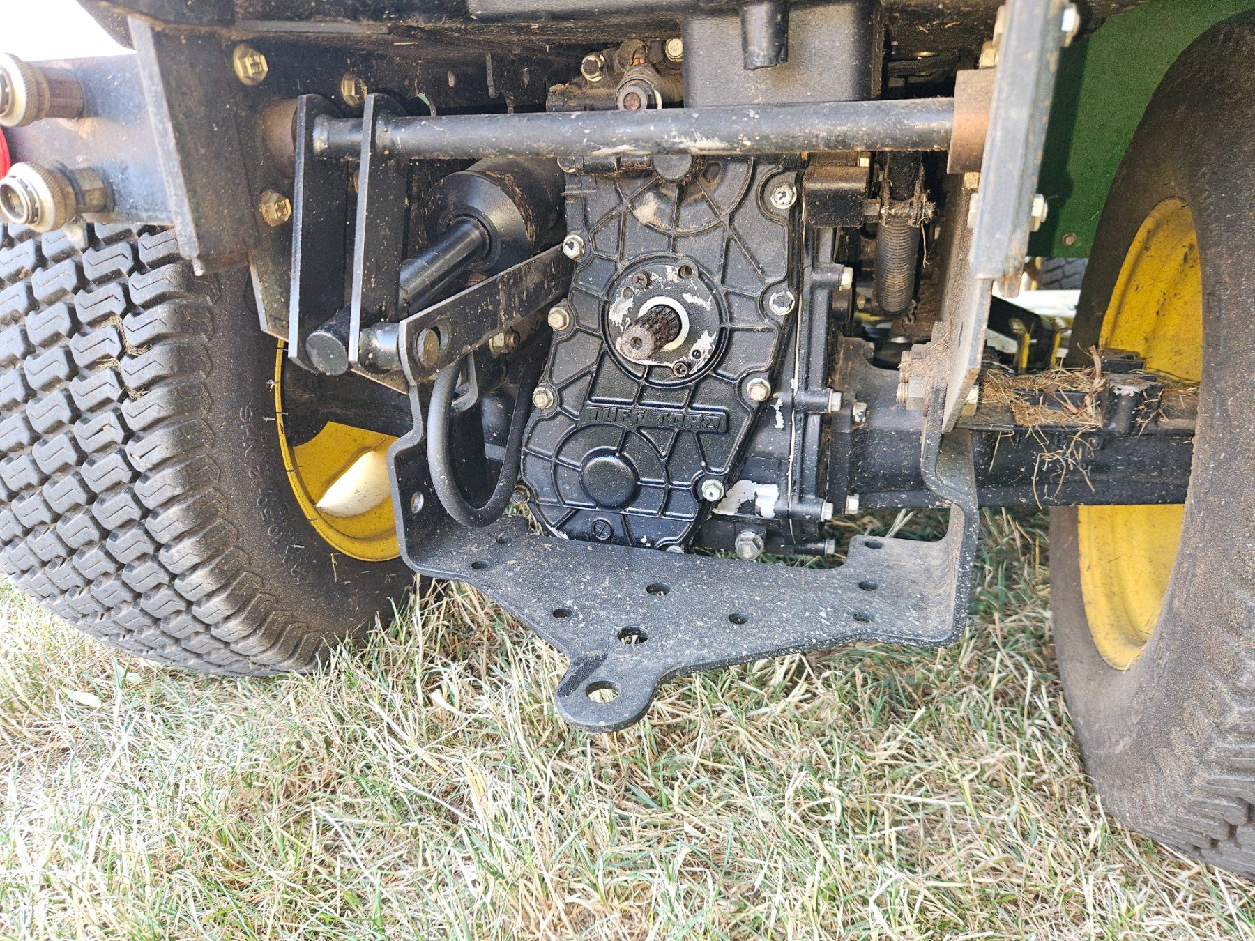 John Deere Tondeuses à gazon: John Deere – D'occasion à Oberburg par M86 5