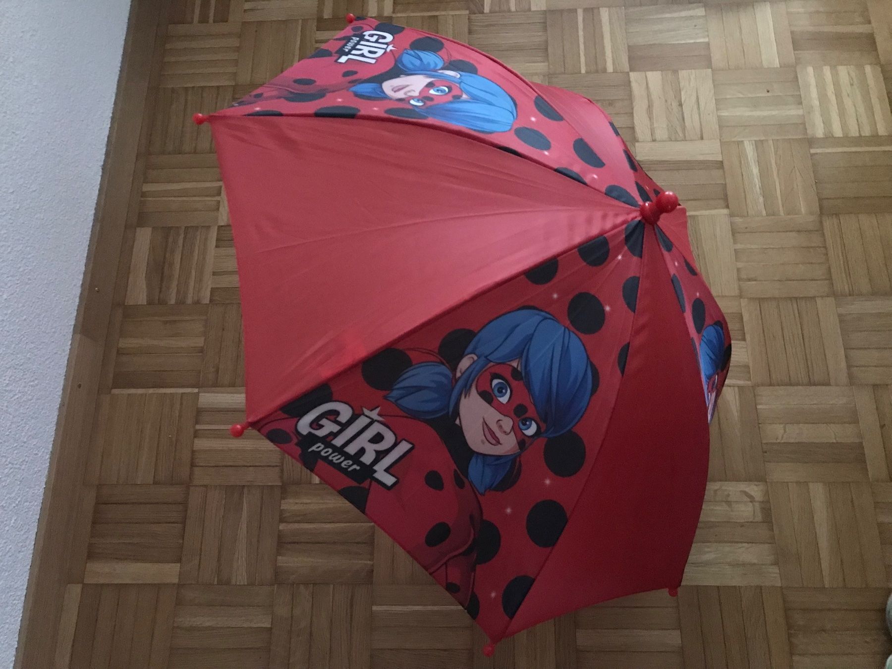 Altro per bambini: Regenschirm mit Ladybug von Miraculous NEU – Nuovo (secondo la descrizione) da Emmenbrücke venduto da Hathor123 3