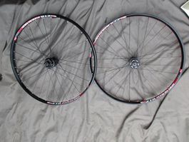 leichter MTB 26" Laufradsatz ZTR Podium DT Swiss 240 SP