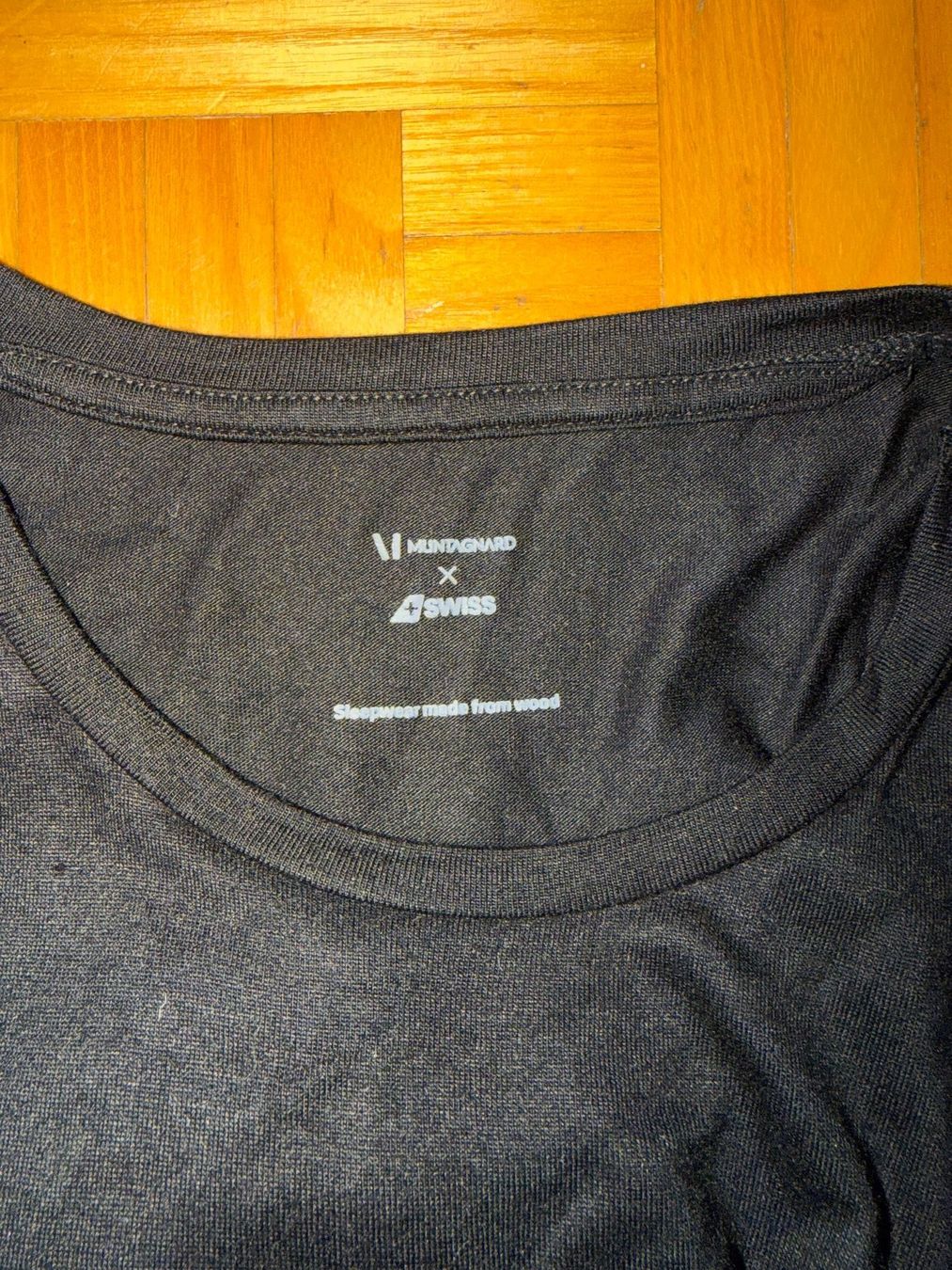 Swiss T-shirt: Swiss Business Class Sleepware Muntagnard – Usato da bioggio venduto da lenny023 2