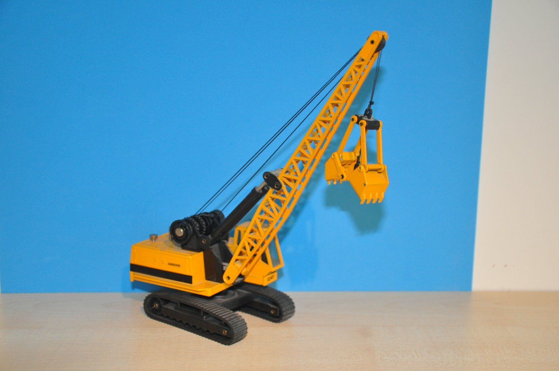 Caterpillar Kit di modellismo & Modellini statici: CAT Bagger mit Greifer – Usato da Mitlödi venduto da worker04 3