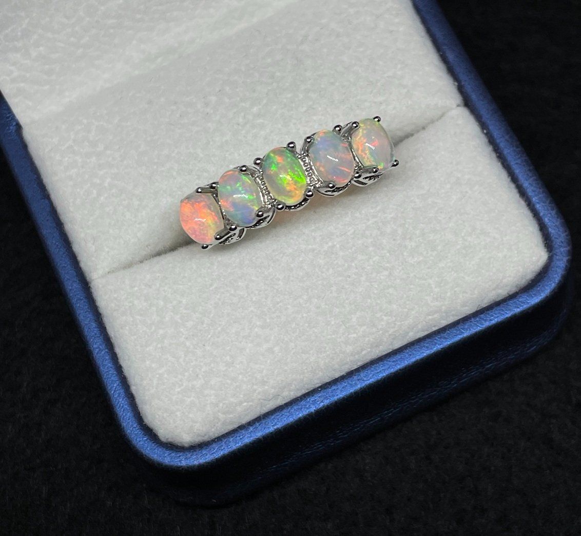Anelli: Australischer Opal Ring, Silber Gr. 59, verstellbar – Nuovo (secondo la descrizione) da Thun venduto da Creative-Art-Tess