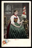 Luzern, Schweizerin in Tracht am Spinnra