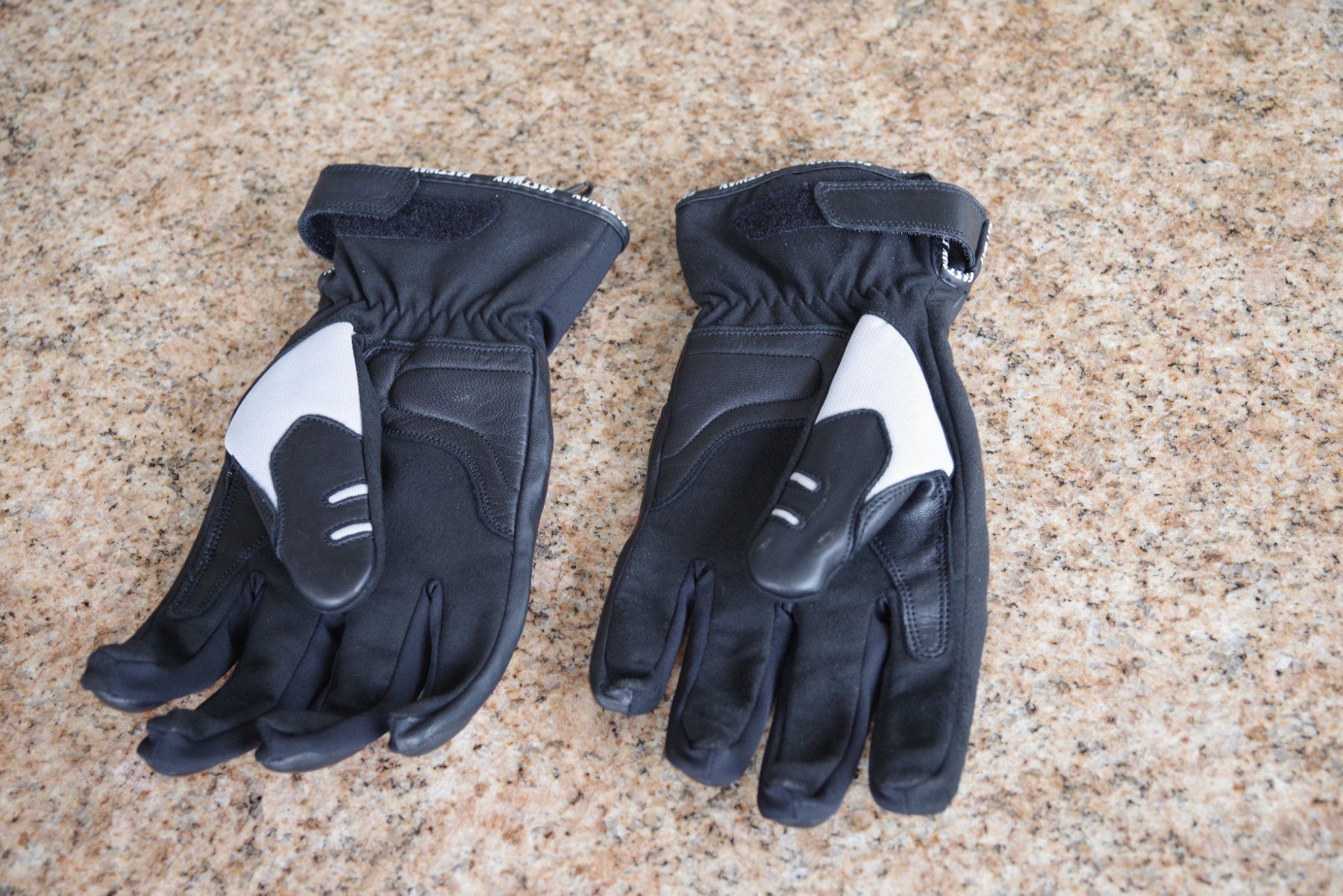 Handschuhe & Handstulpen: Motorradhandschuhe Frühling/Herbst – Neu (gemäss Beschreibung) aus Sarmenstorf von Mtravis 1