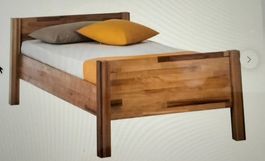 Holz Bett massiv