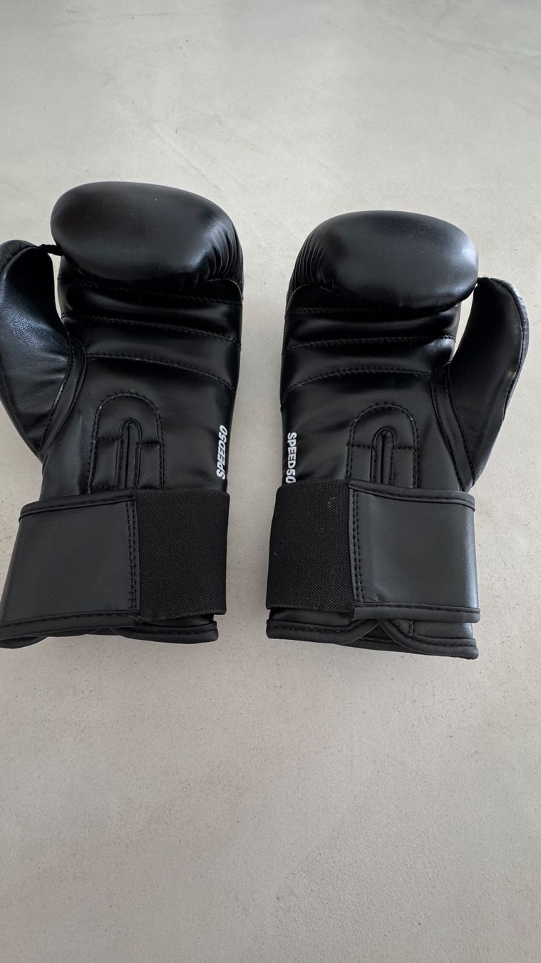 Adidas Guanti & manicotti: Gants de boxe Adidas – Usato da giffers venduto da sev_c9x9 1