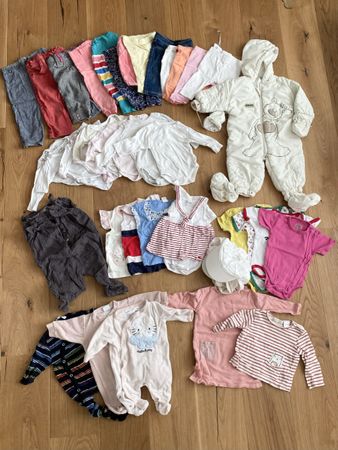 Riesiges Mädchen Kleiderpaket, Grösse 50-80, 37 Teile