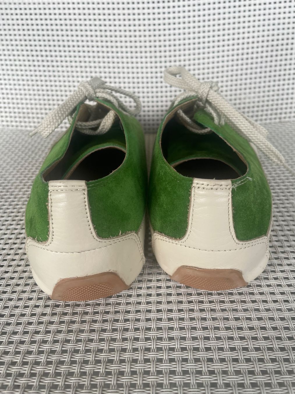 Scarpe da donna: Giulia Gabrielli Leder Sneakers - Gr. 40 – Usato da Hünenberg See venduto da DND5 3