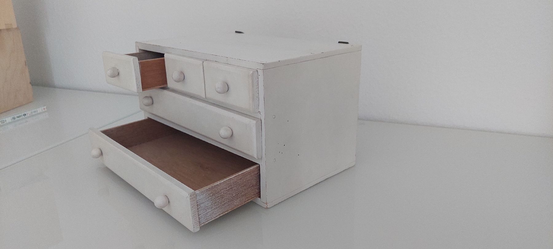 Cassettiere: Weisse Mini-Kommode / Schmuckschatulle, Vintage-Look. – Usato da Kreuzlingen venduto da peugeotj9 2