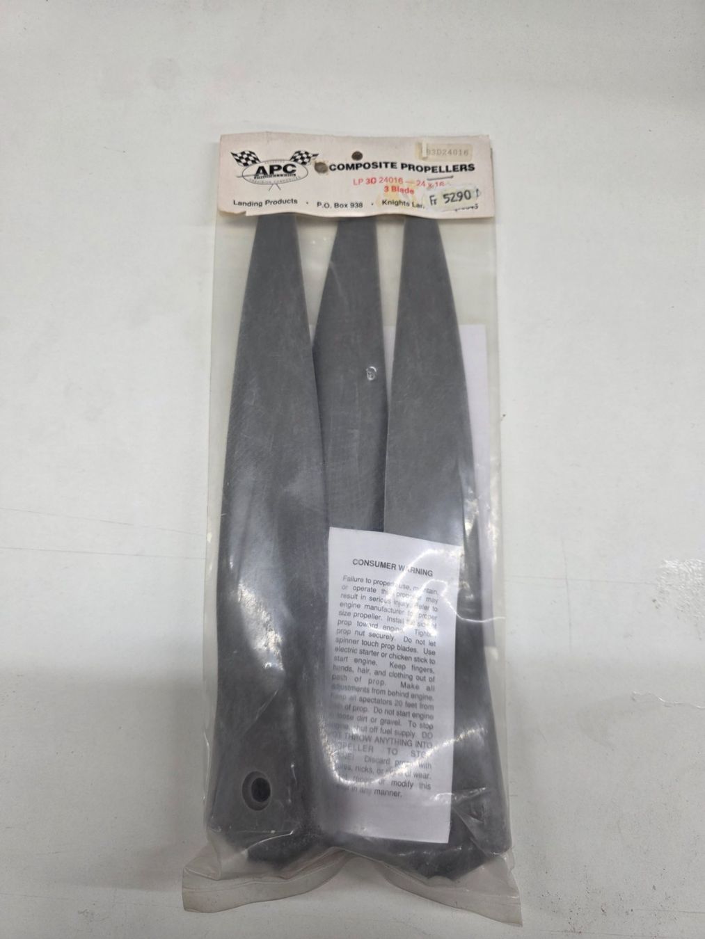 Modellismo RC: APC 3Blatt 24x16 – Nuovo e nell'imballaggio originale da Rüti ZH venduto da Madeira14