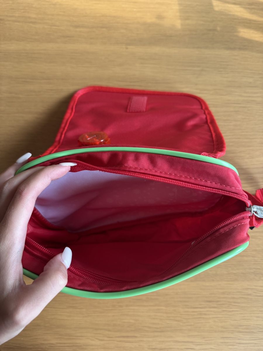 Kindertaschen: Kinder Tasche Hearts rot Herz Design  – Neu (gemäss Beschreibung) aus Liestal von lea_j9xn 1