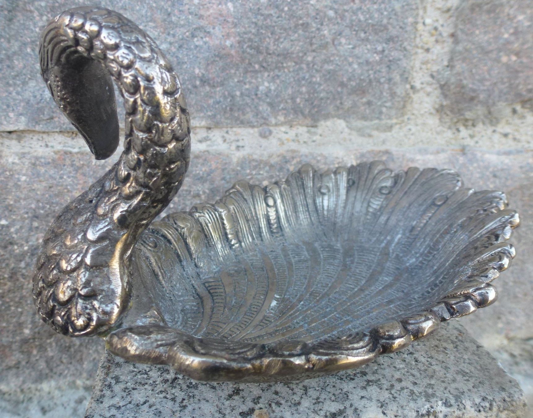 Figuren: ++ Schwan aus Metall - wunderschön verziert – Gebraucht aus Walkringen von Casablanca777 1