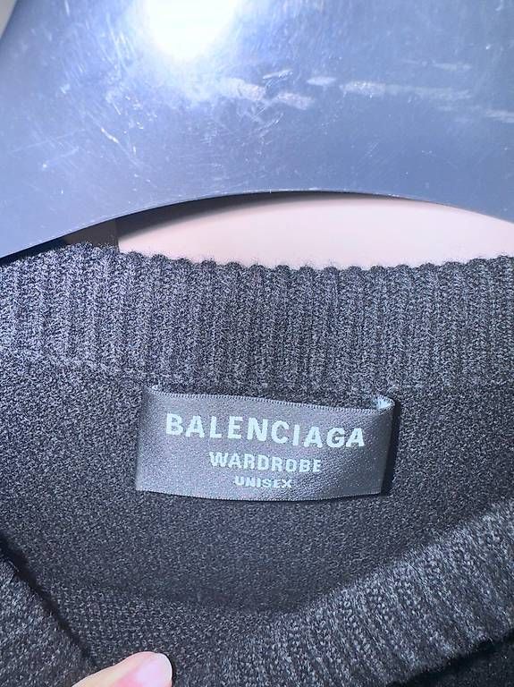 Balenciaga Maglioni & Felpe: Maglione Balenciaga – Usato da lugano venduto da xen_q9zz 3