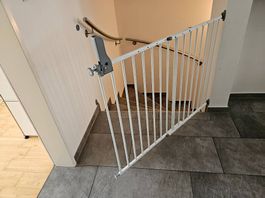 reer Baby Türgitter/ Treppengitter zum Schrauben, 75-110cm