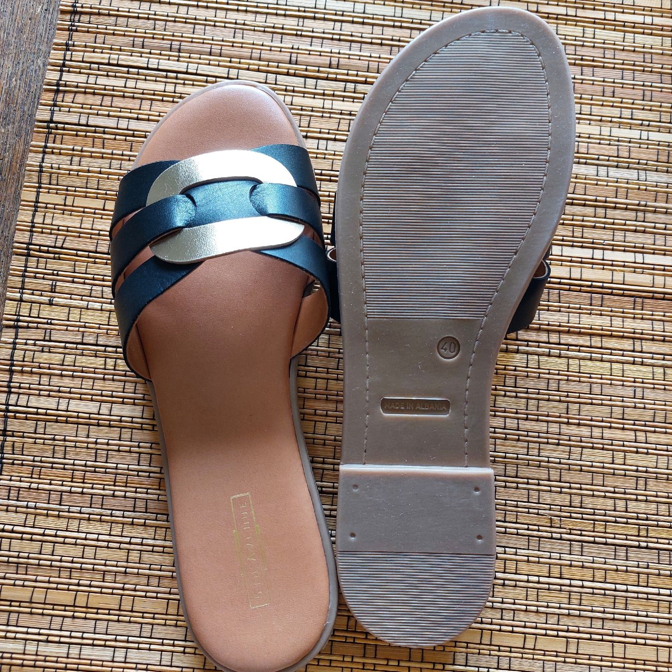 Scarpe da donna: Sandalen 40 ungetragen – Usato da Freienbach venduto da Stuagert 1