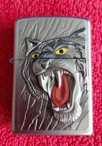Accendini: Zippo Tiger - Relieve in OVP – Usato da Gipf-Oberfrick venduto da Bicholino