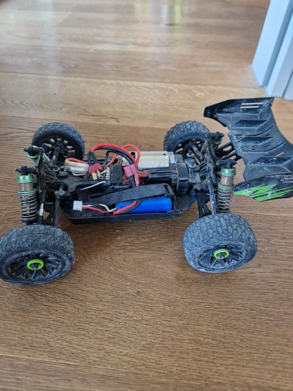 RC Modellbau: DF-Models B06 EVOLUTION Buggy 2.4GHz - 1:14 - RTR – Gebraucht aus Lanzenhäusern von robertl16 1