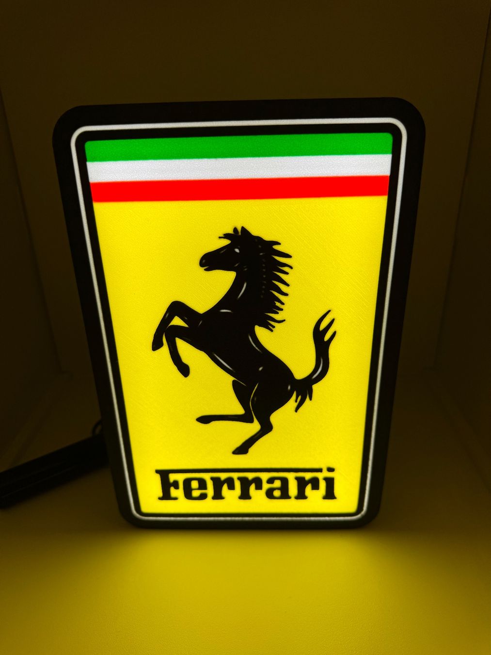 Lampade: Lightbox lampe led LOGO FERRARI – Nuovo (secondo la descrizione) da Vicques venduto da PAMB3D