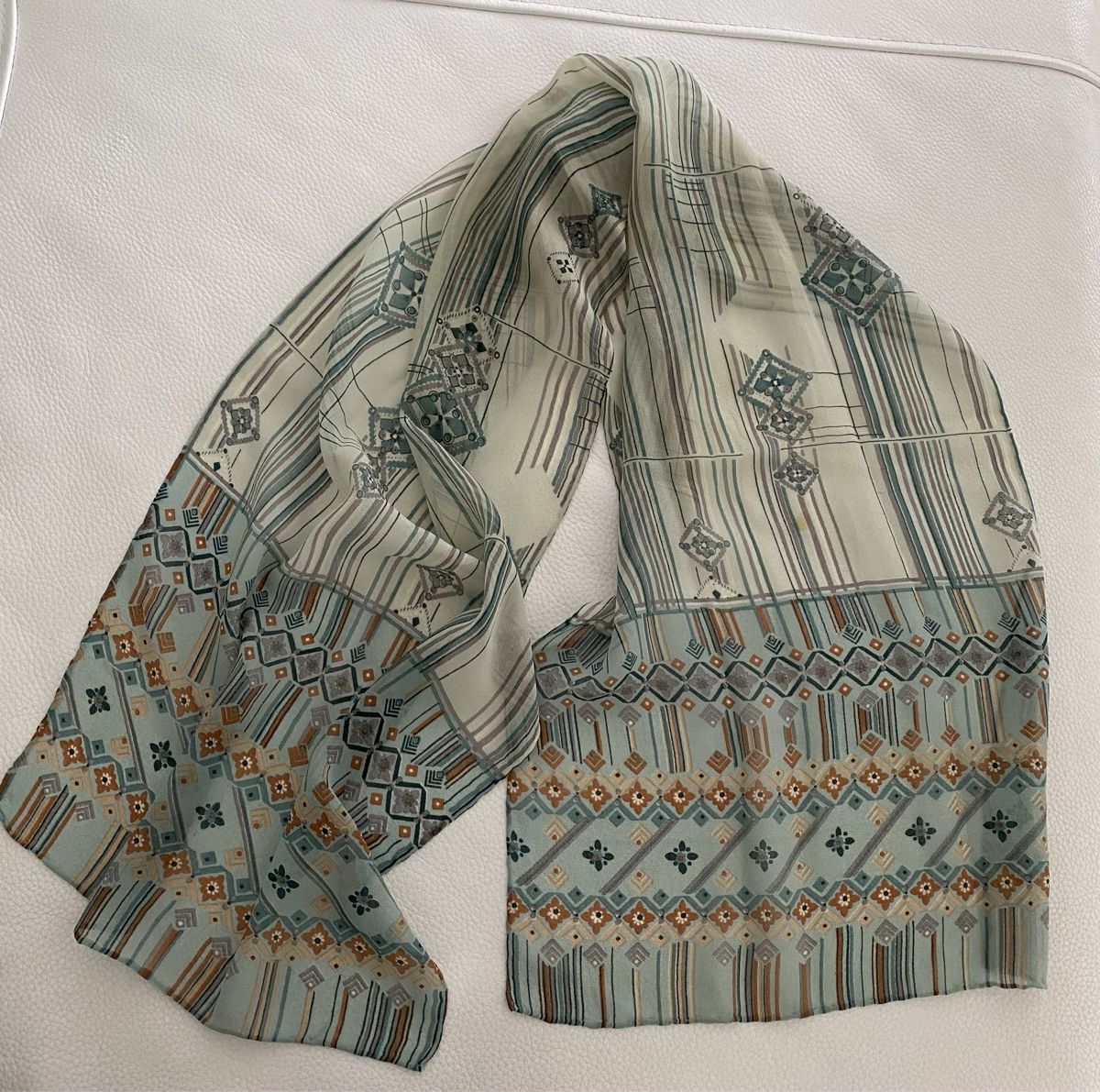 Foulard & Sciarpe: Seiden Schal 🌸 – Usato da Opfikon venduto da Luis144 5