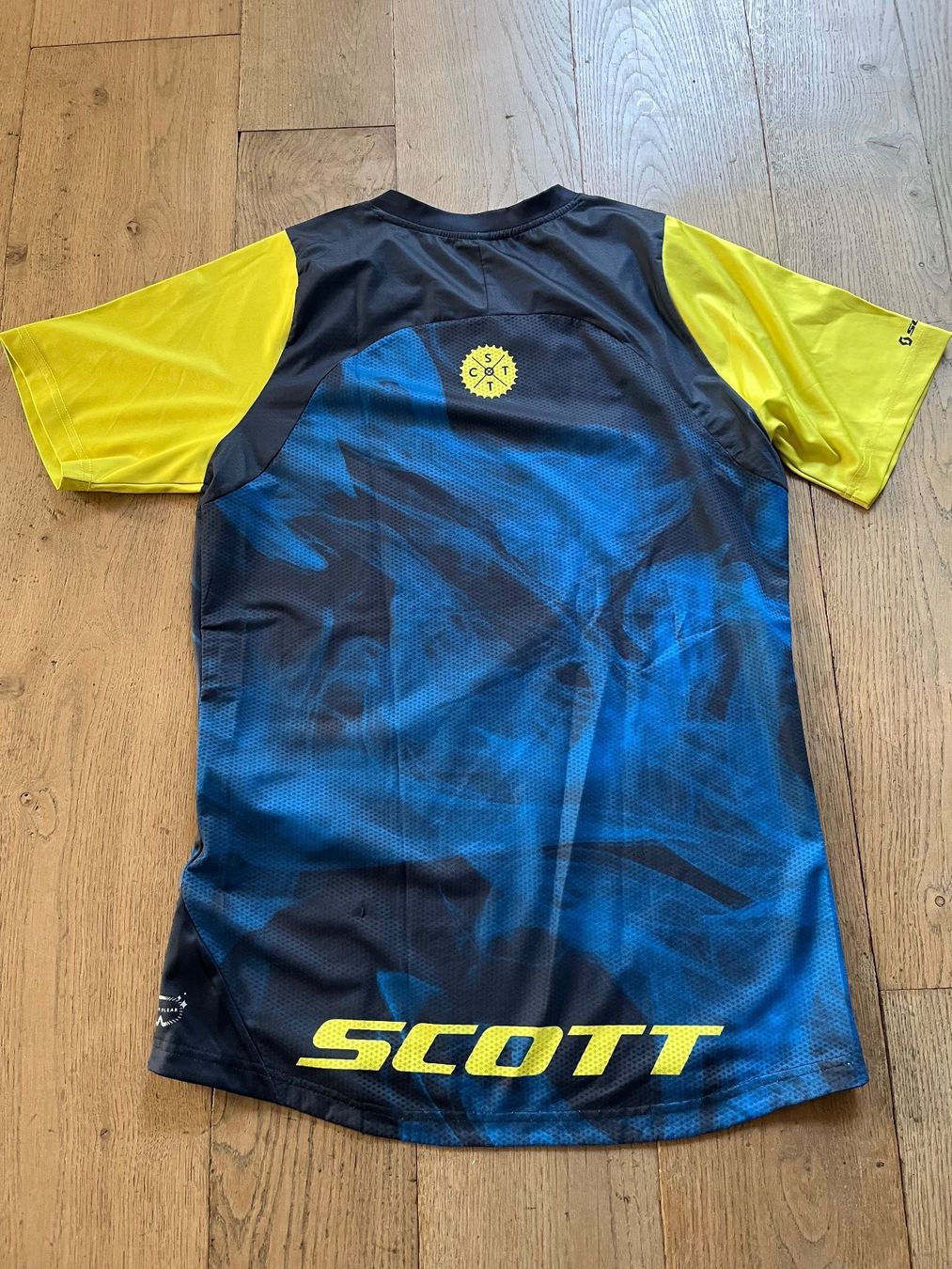 Scott Scarpe, pantaloni & magliette da ginnastica: Velodress von Scott – Usato da Wettingen venduto da Volltreffer10 2