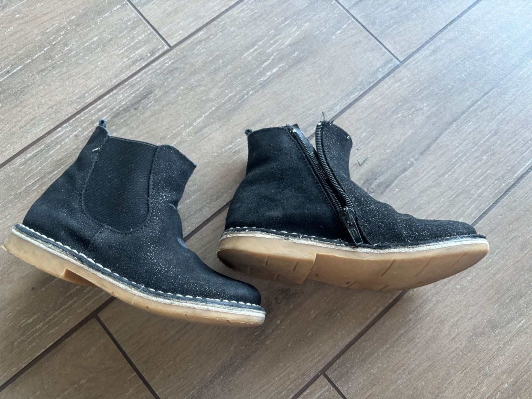 Schuhe für Mädchen: 28_echter Leder – Gebraucht aus Versegeres von kista 2