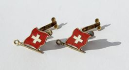 Antikes Paar Ohrclips Schweizer Fahne Emaille