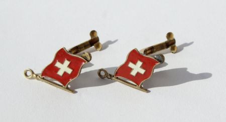 Antikes Paar Ohrclips Schweizer Fahne Emaille