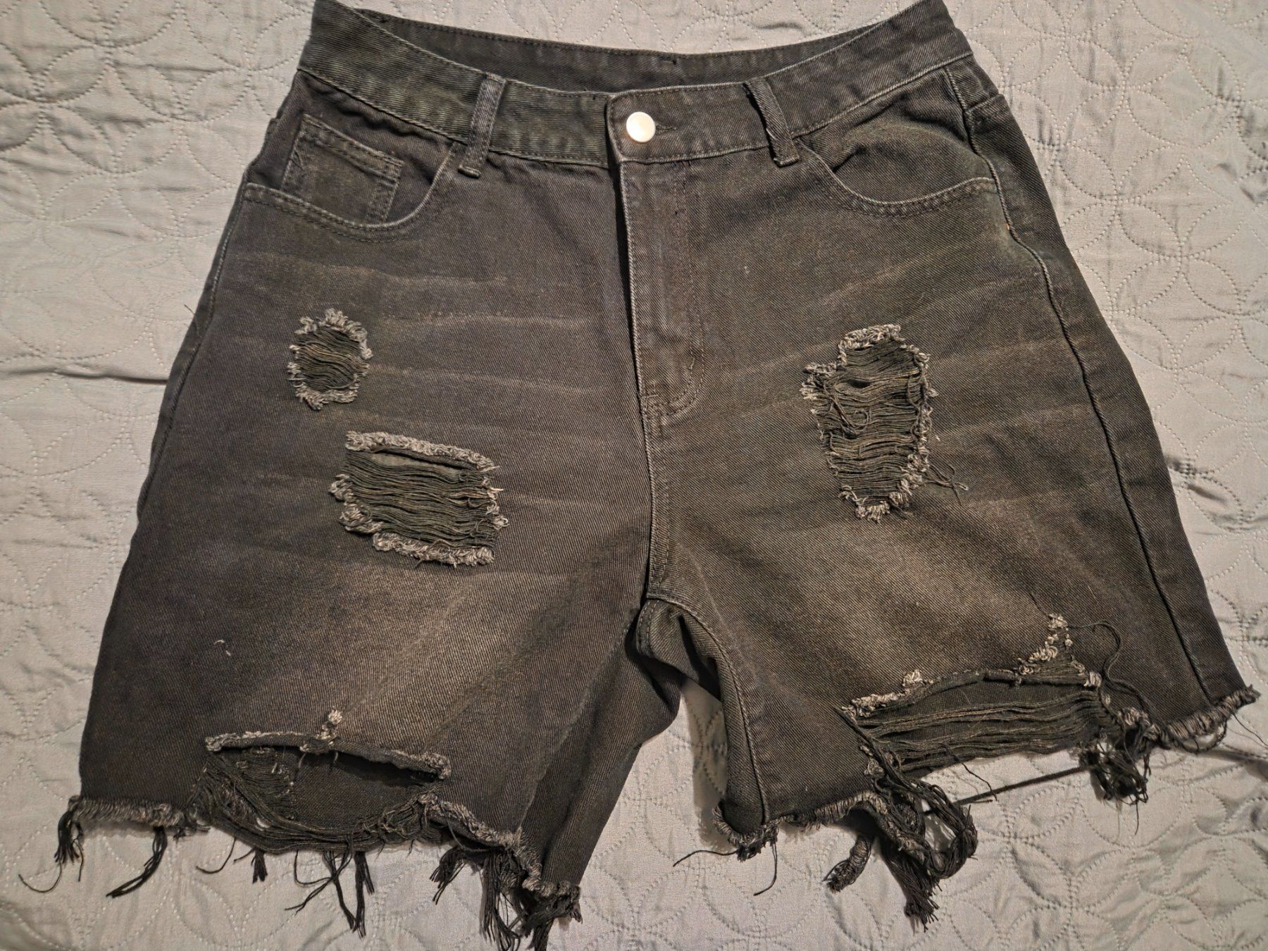 Jeans: Shorts jeans gr. M grunge permuda – Neu (gemäss Beschreibung) aus horn von CherryCrow