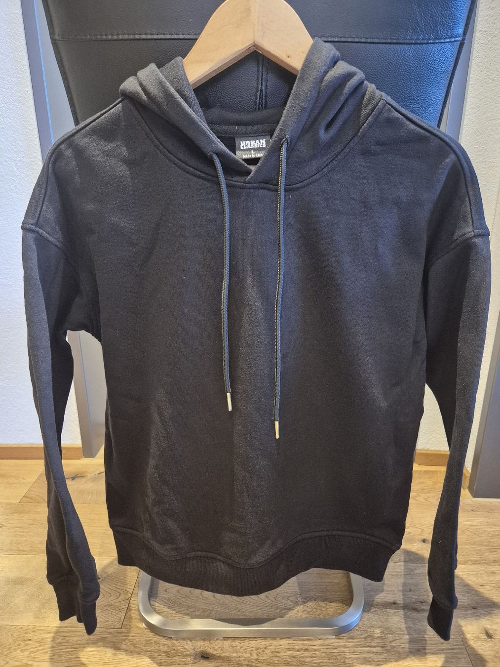 Maglioni & Felpe: Urban Classics Hoodie, Schwarz – Usato da Römerswil LU venduto da cfm_j789