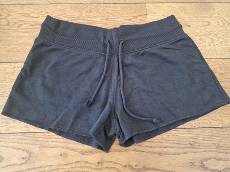 Hose kurz schwarz mit Taschen, Gr. M, wie neu