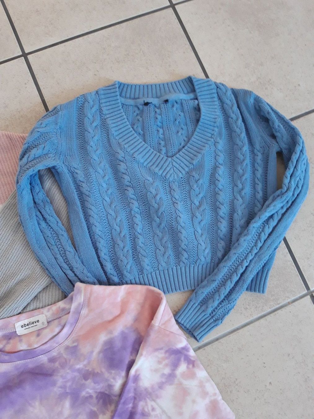 Pullover & Sweatshirts: 3x Pulli Gr xs mädchen – Gebraucht aus Gelterkinden von bambi037 2